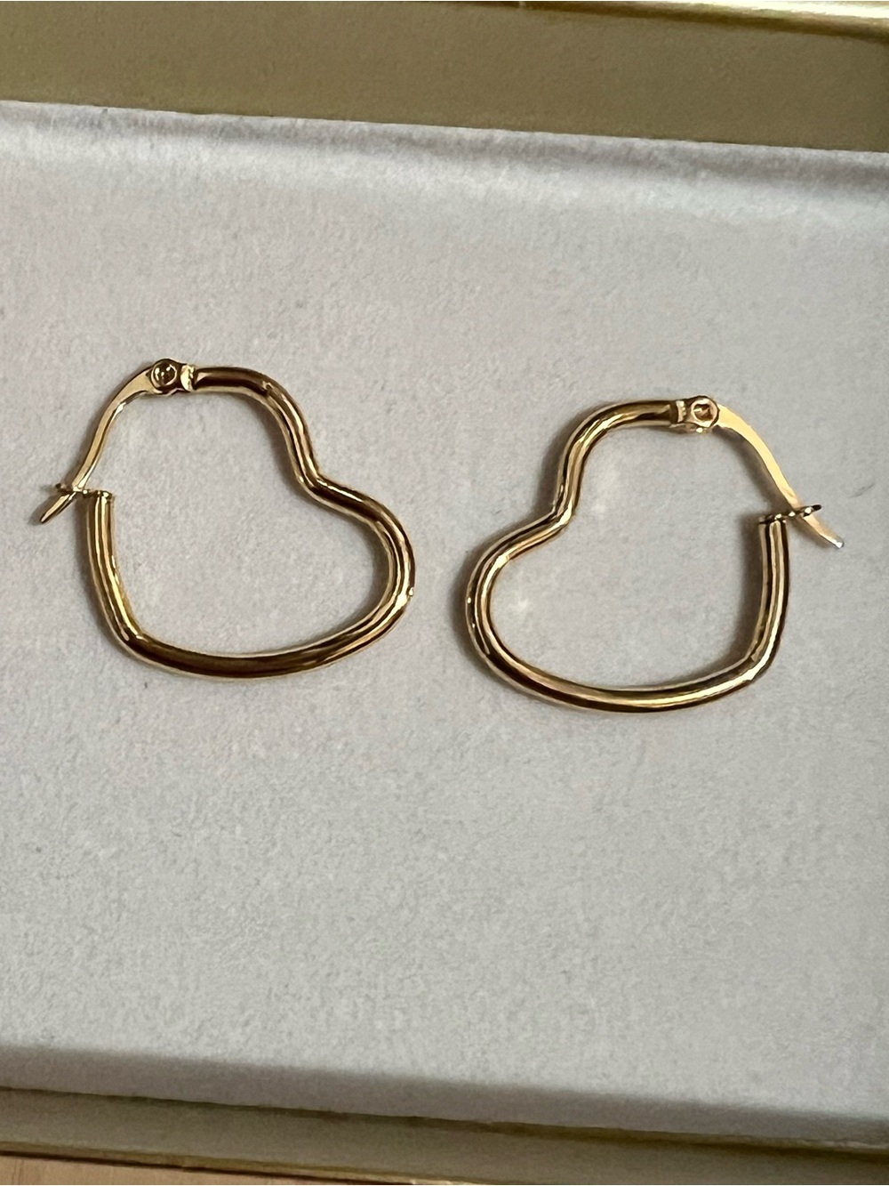 Gold Heart Outline Hoop Earrings - Women Jewelry